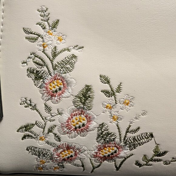 Embroidered Satchel w/ Crossbody Strap & Cat Coin Purse - White Faux Leather - Picture 12 of 12